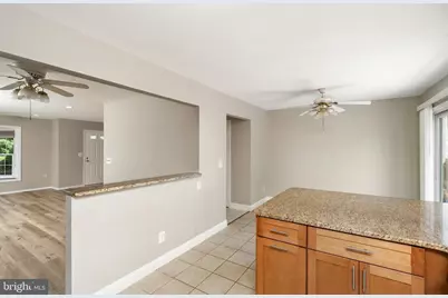37 Dunmoor Ct S Court S, Hamilton Township, NJ 08690 - Photo 11