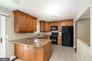37 Dunmoor Ct S Ct S, Hamilton Township, NJ 08690 - Photo 9