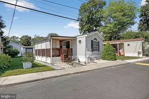 4 South Dr, East Windsor Township, NJ 08520 - Photo 1