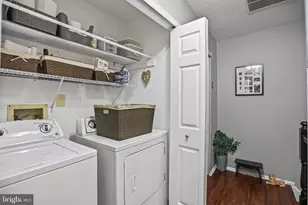 25 Chambord Ct, Hamilton Township, NJ 08619 - Photo 25