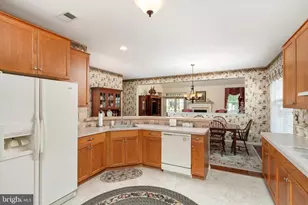 11 Lucaya Cir, Hamilton Township, NJ 08691 - Photo 17