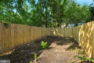 422 W Hanover St, Trenton, NJ 08618 - Photo 25