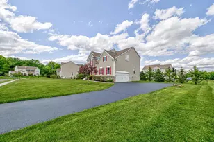 29 Endeavor Blvd, East Windsor Township, NJ 08520 - Photo 7
