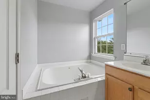 25 Sandstone Rd, East Windsor Township, NJ 08520 - Photo 49