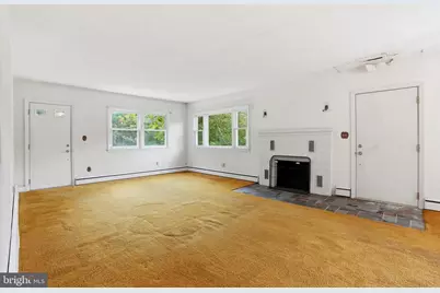 4 Flower Hill Lane, Pennington, NJ 08534 - Photo 5