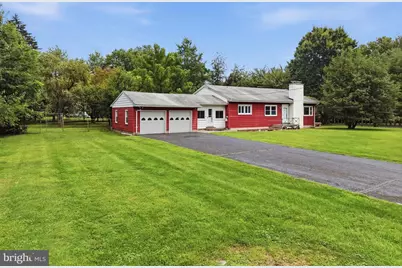 4 Flower Hill Lane, Pennington, NJ 08534 - Photo 3