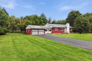 4 Flower Hill Ln, Pennington, NJ 08534 - Photo 3