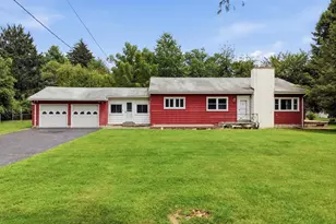4 Flower Hill Ln, Pennington, NJ 08534 - Photo 1