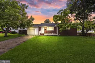71 Hardwick Dr, Ewing Township, NJ 08638 - Photo 1