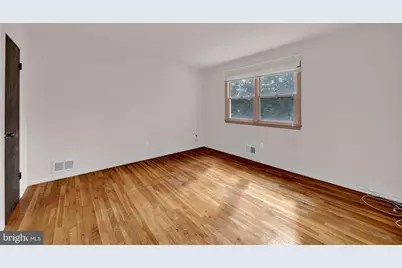 5 Wolfpack Road, Hamilton Township, NJ 08619 - Photo 13