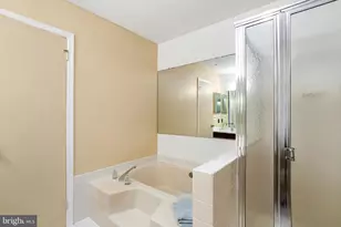 51 Tynemouth Ct, Robbinsville, NJ 08691 - Photo 17