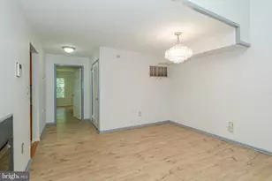 113 Cascade Ct, West Windsor Township, NJ 08540 - Photo 3