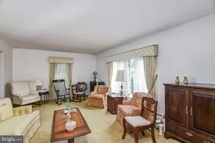 19 Crown Rd, Trenton, NJ 08638 - Photo 3