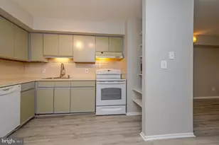 12 Avon Dr, East Windsor Township, NJ 08520 - Photo 9