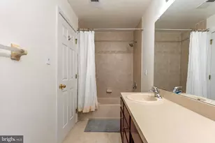 124 Burnet Crescent, Robbinsville Township, NJ 08691 - Photo 15
