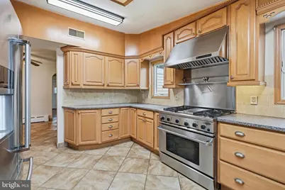 137 Thropp Avenue, Hamilton Township, NJ 08610 - Photo 17