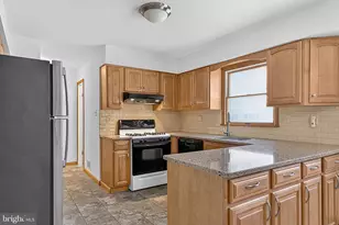 20 Nassau Dr, Lawrenceville, NJ 08648 - Photo 19
