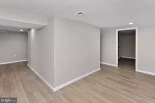121 McClellan Ave, Hamilton Township, NJ 08610 - Photo 17