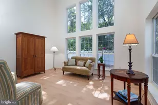 102 Treymore Ct, Pennington, NJ 08534 - Photo 3