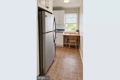 9 Plaza Court, Ewing Township, NJ 08628 - Photo 7