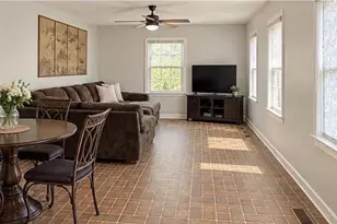 9 Plaza Ct, Ewing Township, NJ 08628 - Photo 11