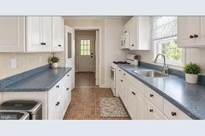 9 Plaza Court, Ewing Township, NJ 08628 - Photo 9