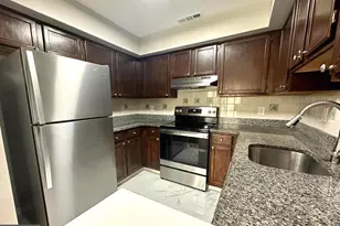324 Walden Cir, Trenton, NJ 08691 - Photo 9