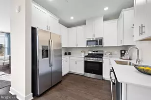 172 Leona Stewart Ln, Pennington, NJ 08534 - Photo 9