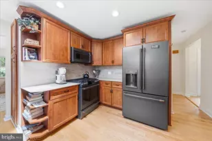 40 Pine knoll Dr, Lawrence Township, NJ 08648 - Photo 21