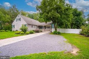 11 Holland Ln, East Windsor Township, NJ 08512 - Photo 3