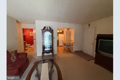 32 Versailles Court, Hamilton Township, NJ 08619 - Photo 3