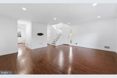 16 Carlyle Court, Robbinsville Township, NJ 08691 - Photo 5