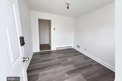 413 S Olden Avenue, Trenton, NJ 08629 - Photo 11