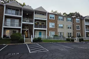 71 Mulberry Ct, Hamilton Township, NJ 08619 - Photo 1