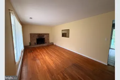 239 Bakers Basin Road, Trenton, NJ 08648 - Photo 5