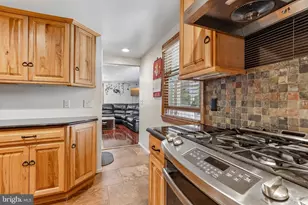 43 Wallace Rd, Princeton Junction, NJ 08550 - Photo 11