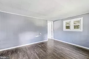 48 Poland St, Trenton, NJ 08638 - Photo 5