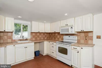 44 Hutchins Avenue, Hamilton Township, NJ 08610 - Photo 11