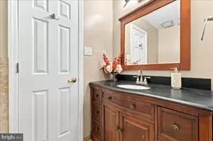 64 Winchester Dr, Hightstown, NJ 08520 - Photo 33
