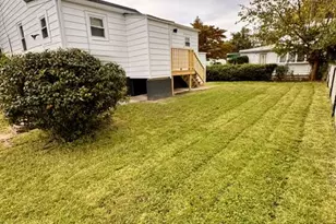 1832 Pennington Rd, Ewing Township, NJ 08618 - Photo 23