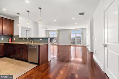 2 N Commerce Square #404, Robbinsville Township, NJ 08691 - Photo 11