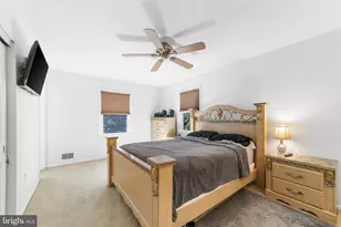 1071 Hughes Dr, Hamilton Township, NJ 08690 - Photo 17