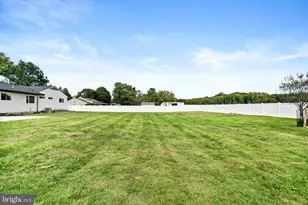 190 Robbins-Edinburg Rd, Robbinsville, NJ 08691 - Photo 35