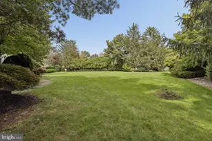 17 Glacier Dr, Princeton Junction, NJ 08550 - Photo 9