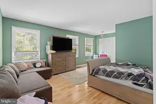 17 Glacier Dr, Princeton Junction, NJ 08550 - Photo 47