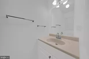 5 Royal Oak Rd, Lawrence Township, NJ 08648 - Photo 27