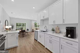 [Address not provided], Robbinsville, NJ 08691 - Photo 5