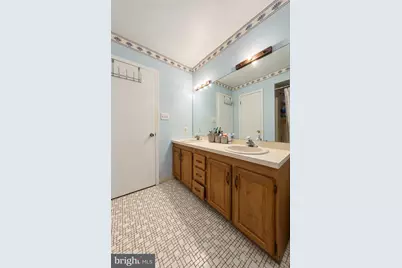 514 S Logan Avenue, Trenton, NJ 08629 - Photo 19