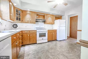 1012 Estates Blvd, Hamilton Township, NJ 08690 - Photo 13