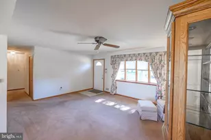 1012 Estates Blvd, Hamilton Township, NJ 08690 - Photo 5